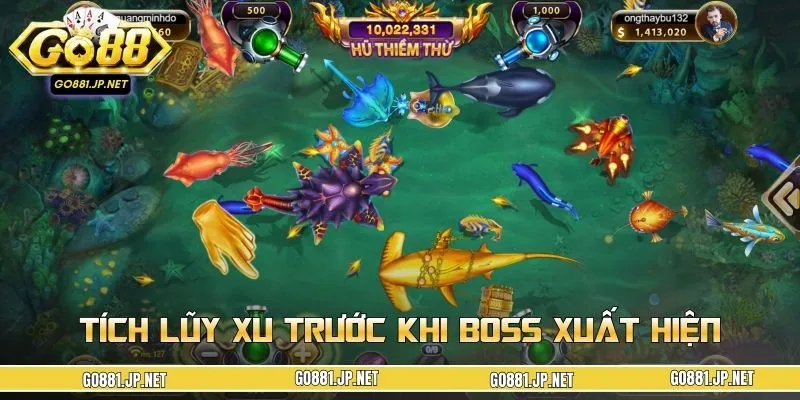 Nên tích trữ xu để giành bắn hạ boss nhanh chóng